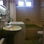 Apartment Stan U Centru S Terasom Vodice