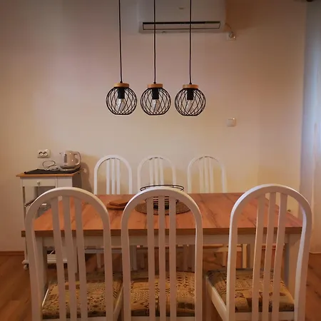 Stan U Centru S Terasom Apartment *