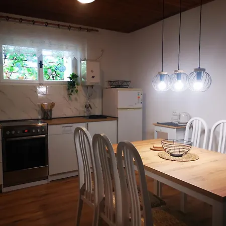 Apartment Stan U Centru S Terasom *