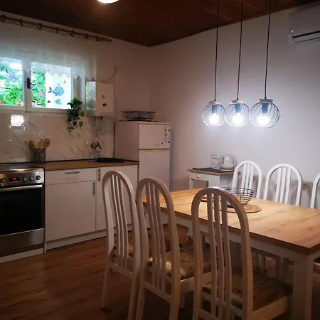 Apartment Stan U Centru S Terasom *