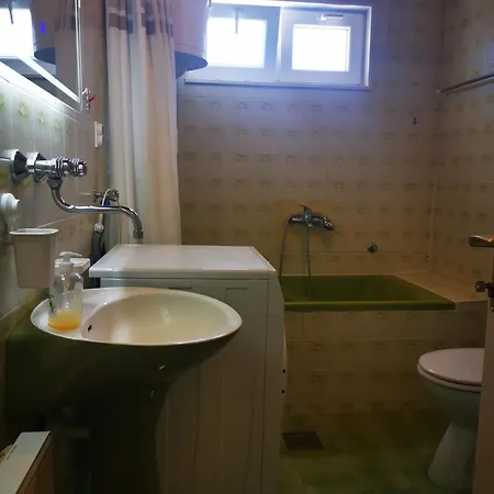 Apartment Stan U Centru S Terasom Vodice